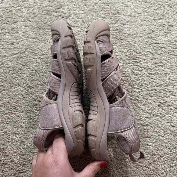 KEEN Bungee Lace Women's Outdoor Hiking Sandals Size 10 Monochrome / Toadstool - Picture 9 of 13